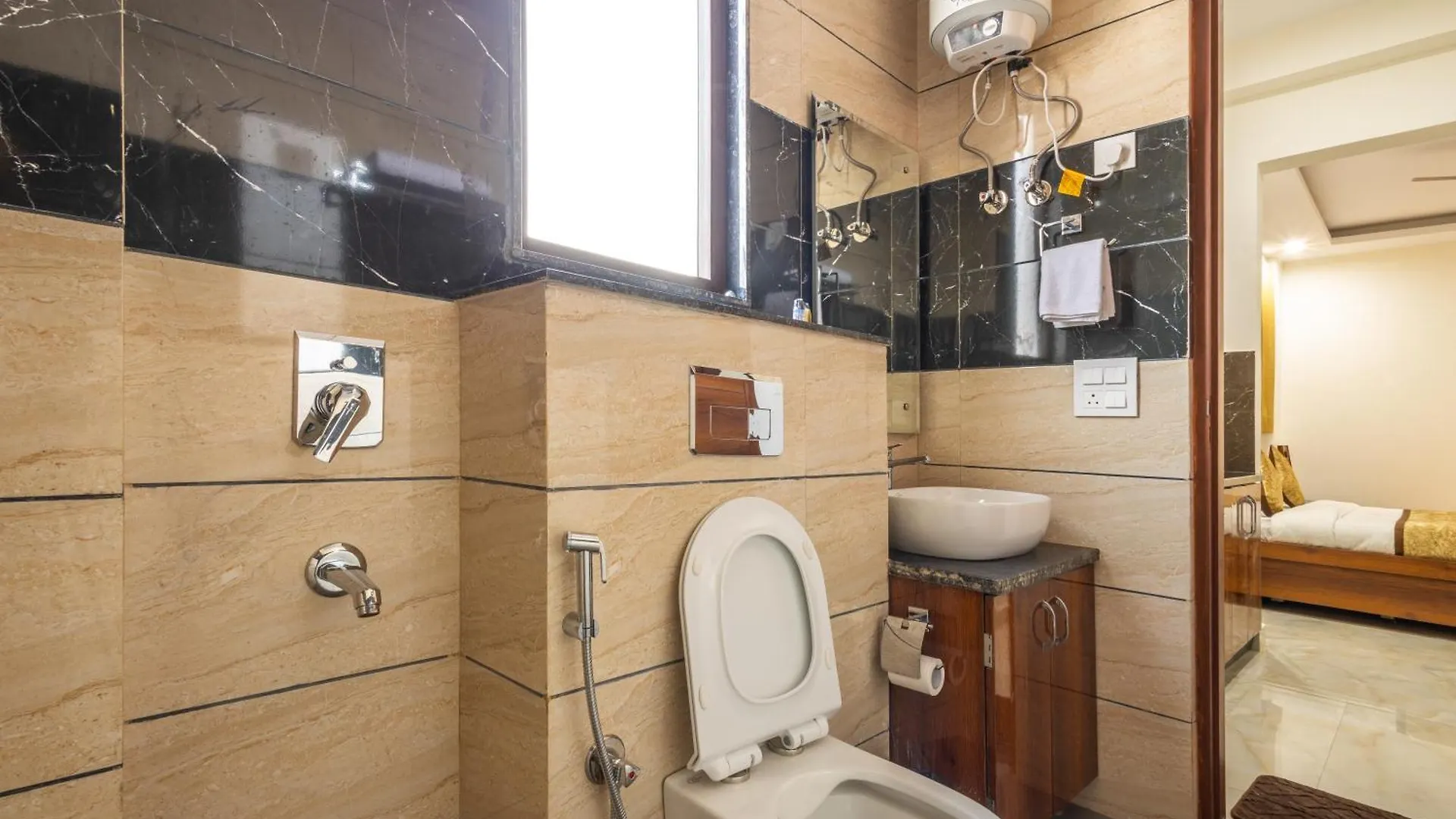 Hotel Gill Comfort Inn - Close To Medanta, Artemis And Fortis Hospital Gurgaon