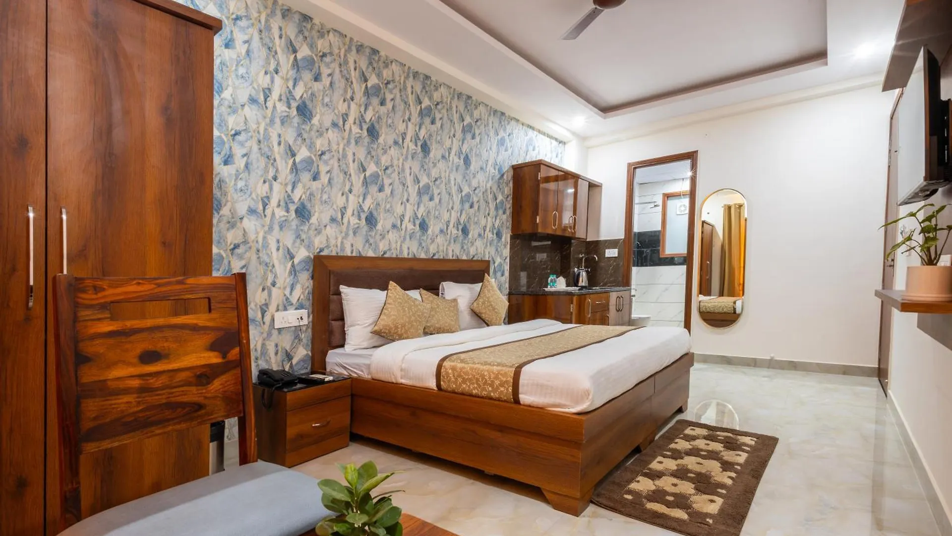 Hotel Gill Comfort Inn - Close To Medanta, Artemis And Fortis Hospital Gurgaon