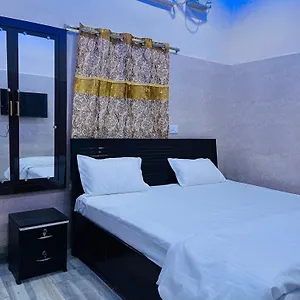 Saroja Paying Guest house Varanasi